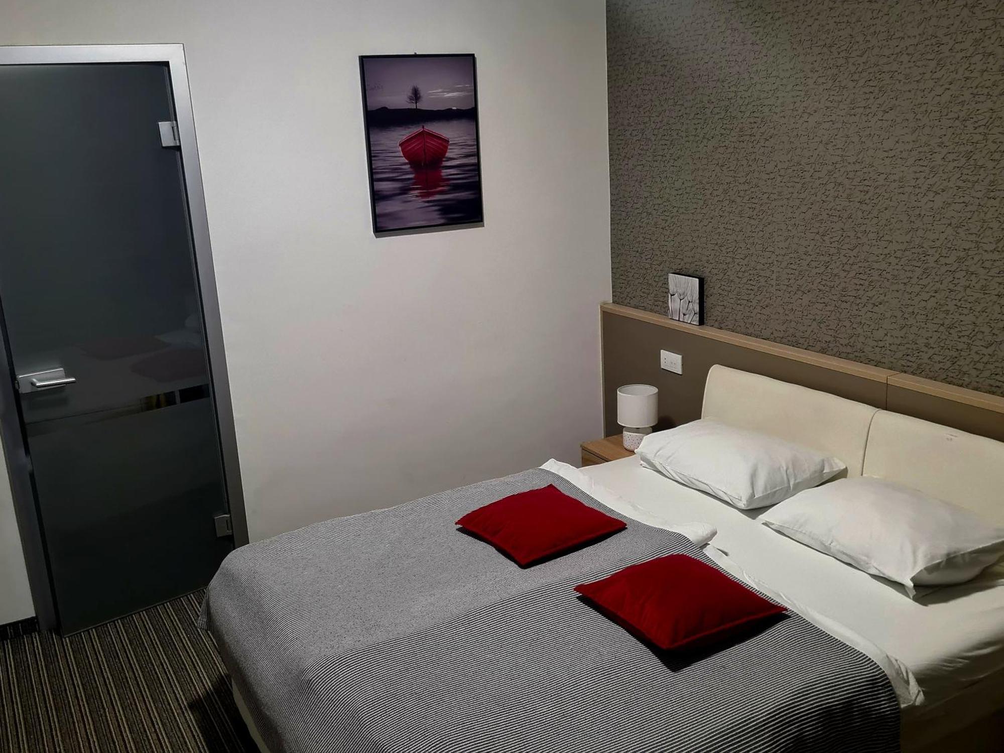Bonitos, Sobe-Rooms Slavonski Brod Pokoj fotografie
